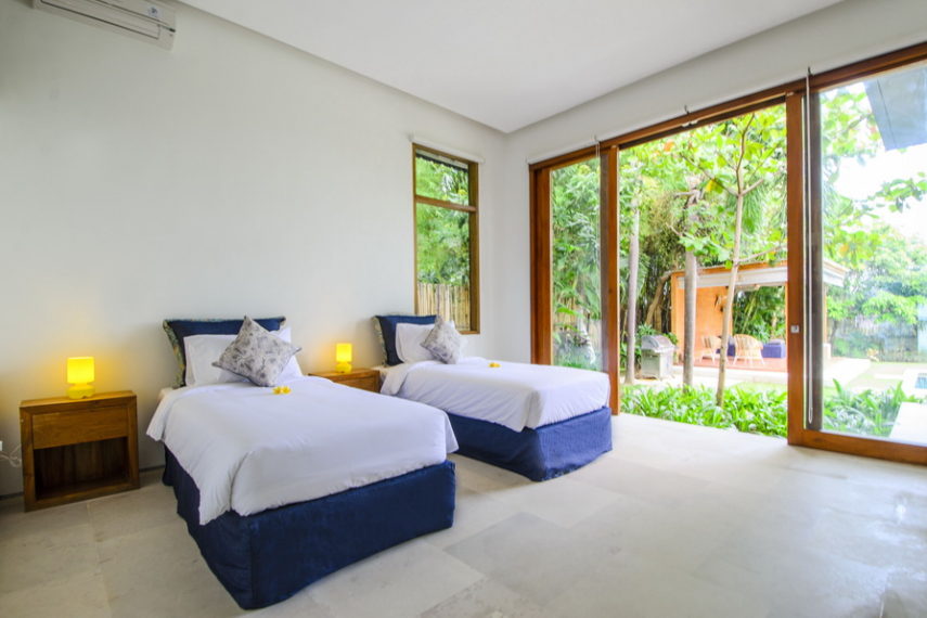18 bd luxury villa (3)