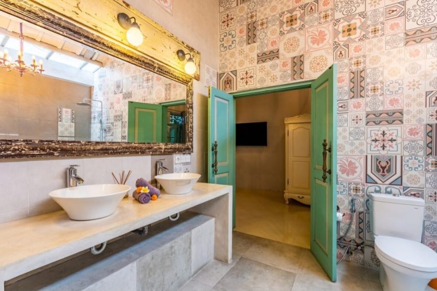 WhatsApp Image 2025-10-29 at 09.40.14 (1)